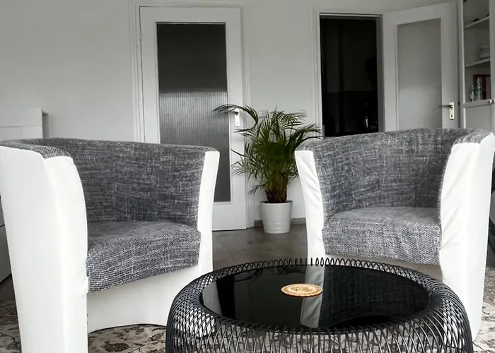 Sonnenblick - Zentrumsnah Und Grün In Apartment